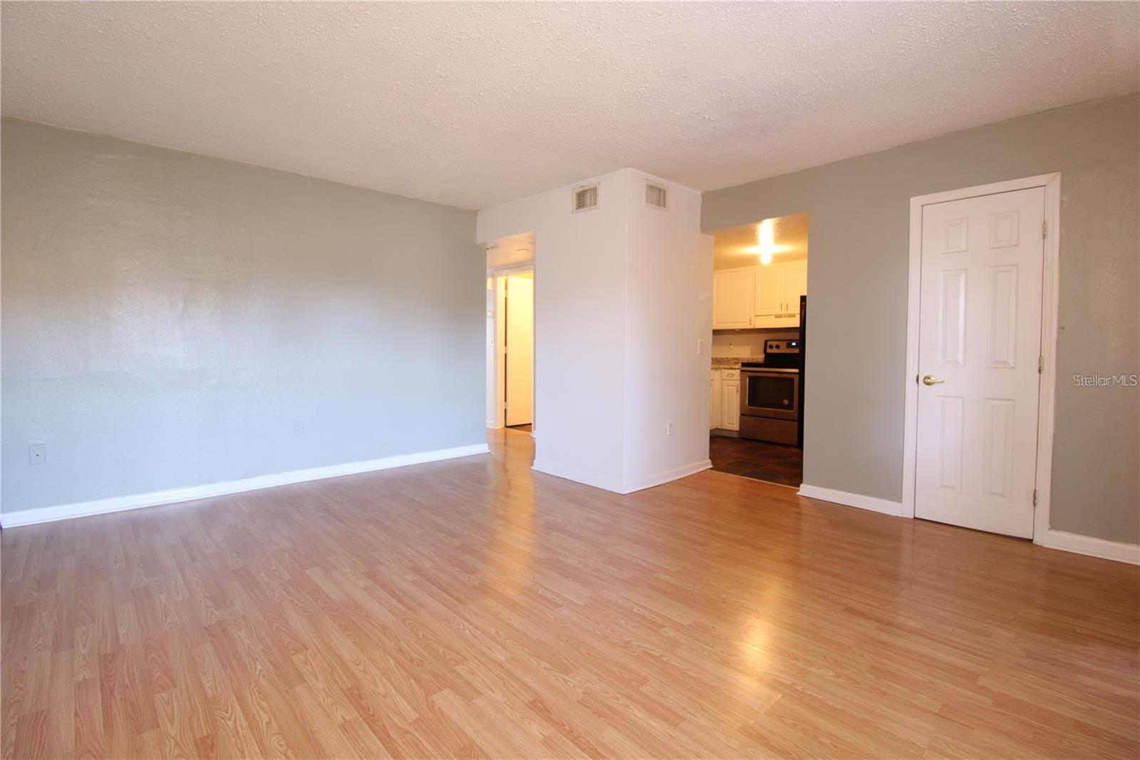 Image 5 of 21 For 746 Mcdougall Court 746