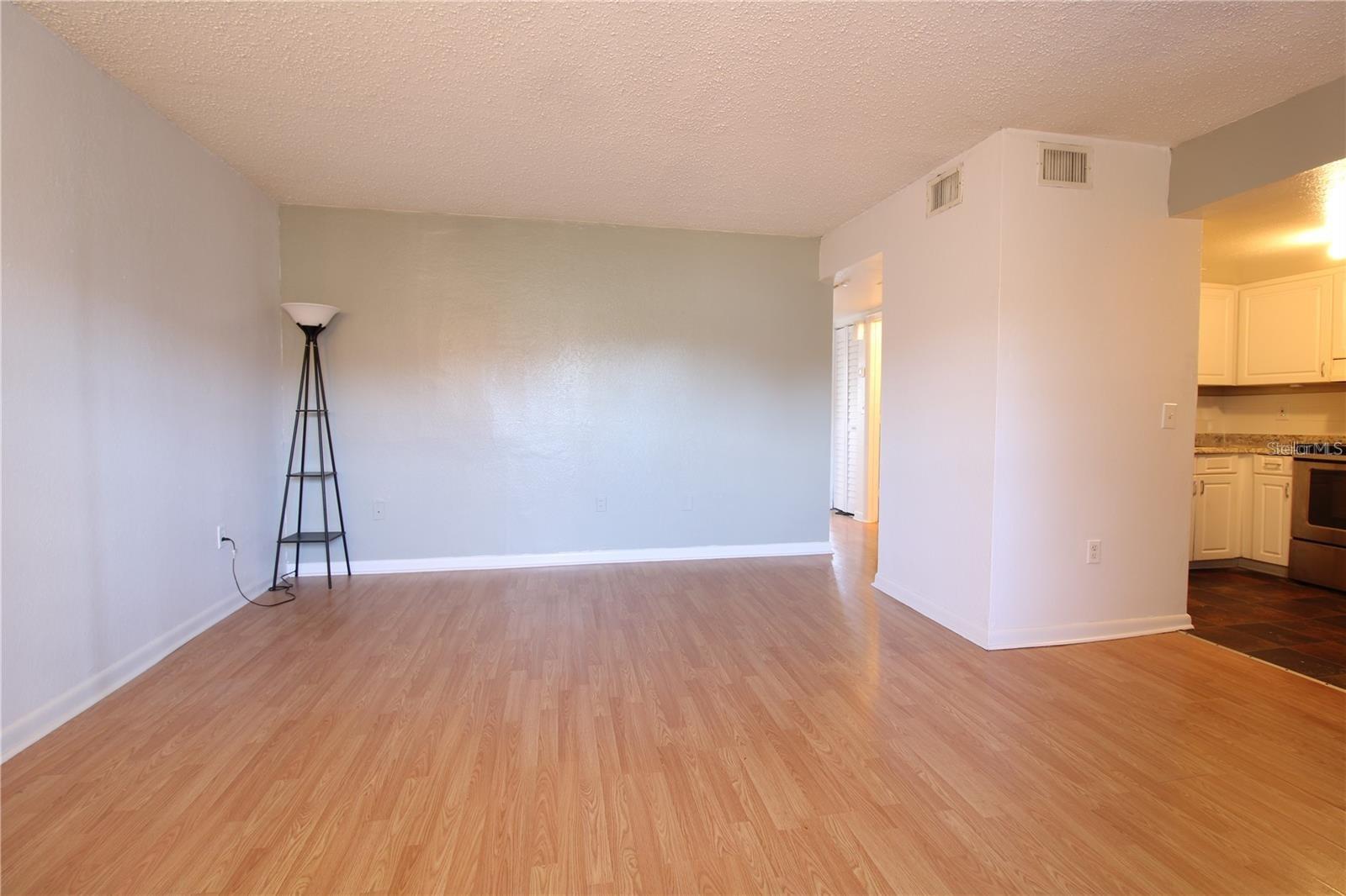 Image 6 of 21 For 746 Mcdougall Court 746