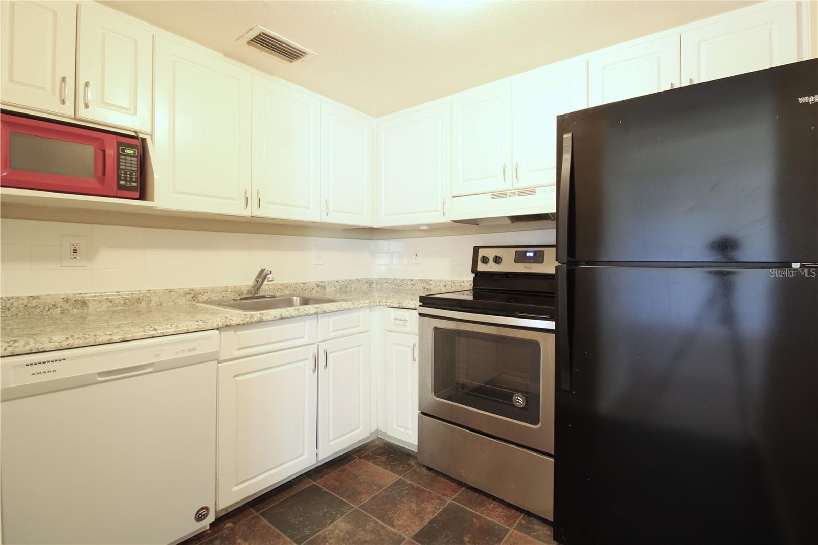 Image 8 of 21 For 746 Mcdougall Court 746