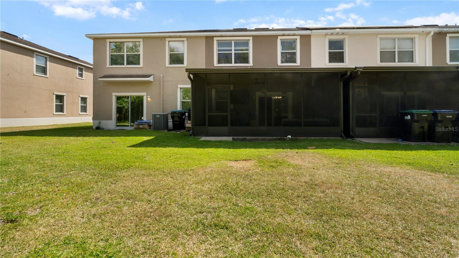 Image 21 of 27 For 11163 Savannah Landing Circle
