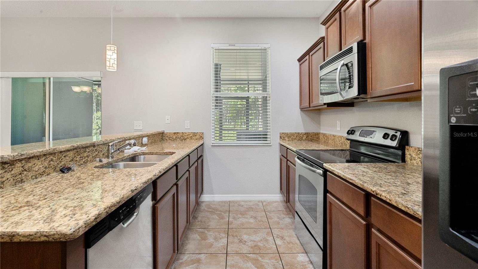 Image 7 of 27 For 11163 Savannah Landing Circle