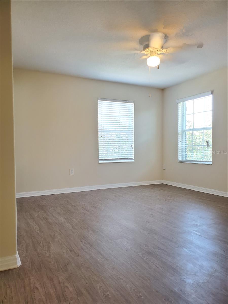 Image 12 of 20 For 14867 Driftwater Drive