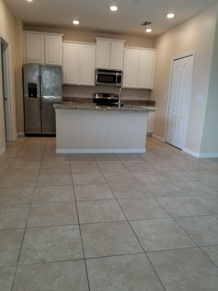 Image 5 of 20 For 14867 Driftwater Drive