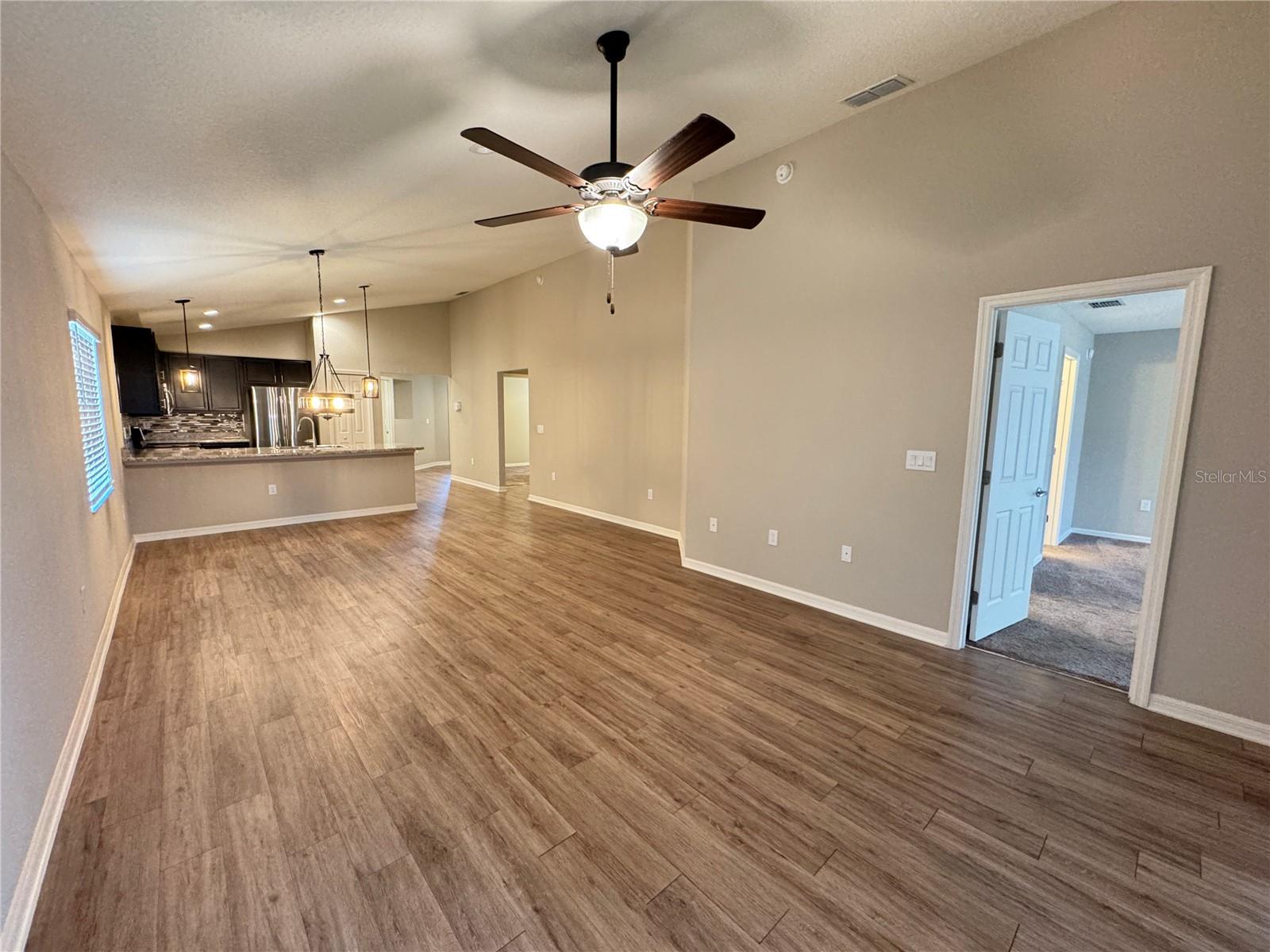 Image 10 of 28 For 453 Pentas Lane