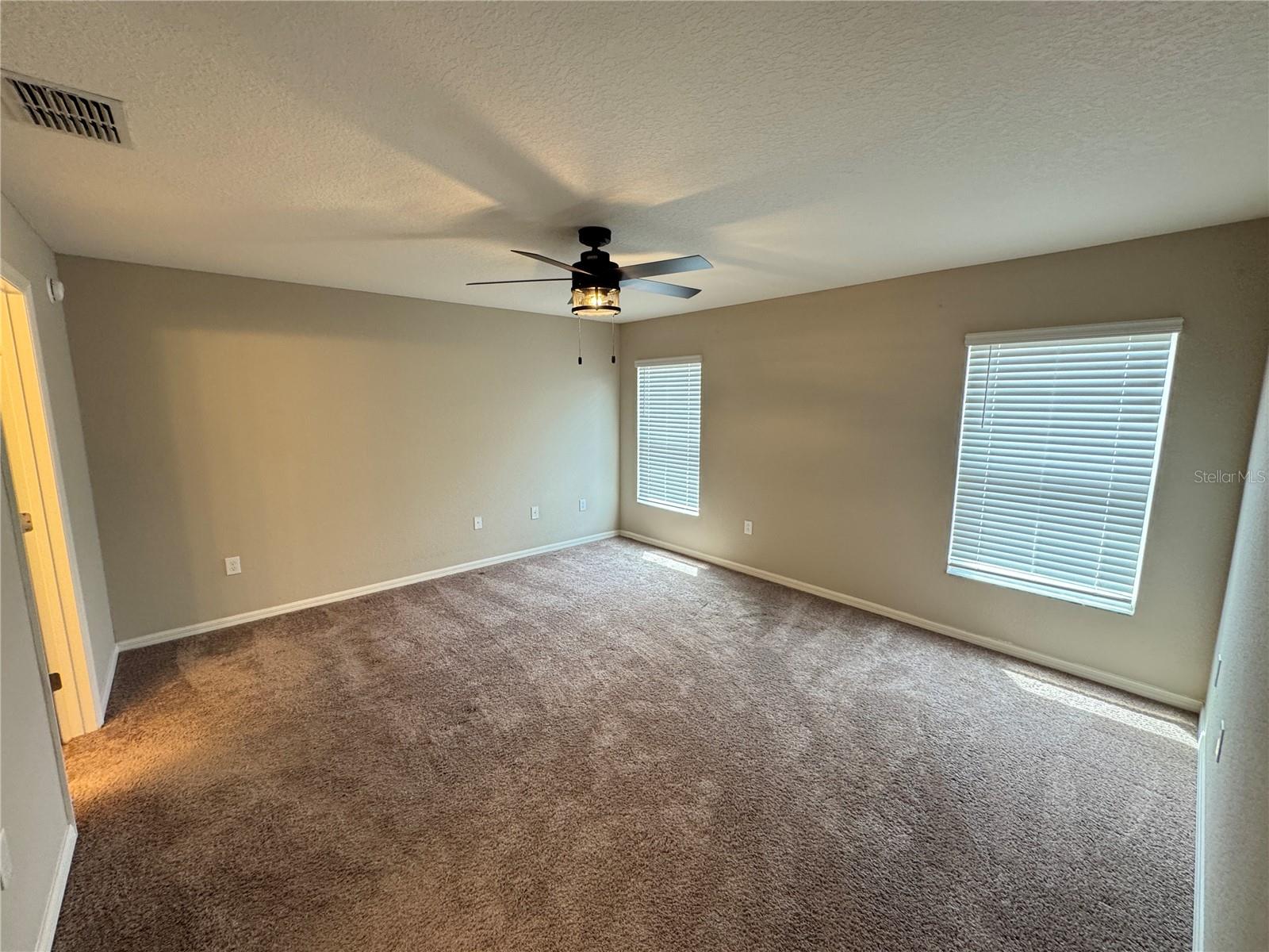 Image 11 of 28 For 453 Pentas Lane