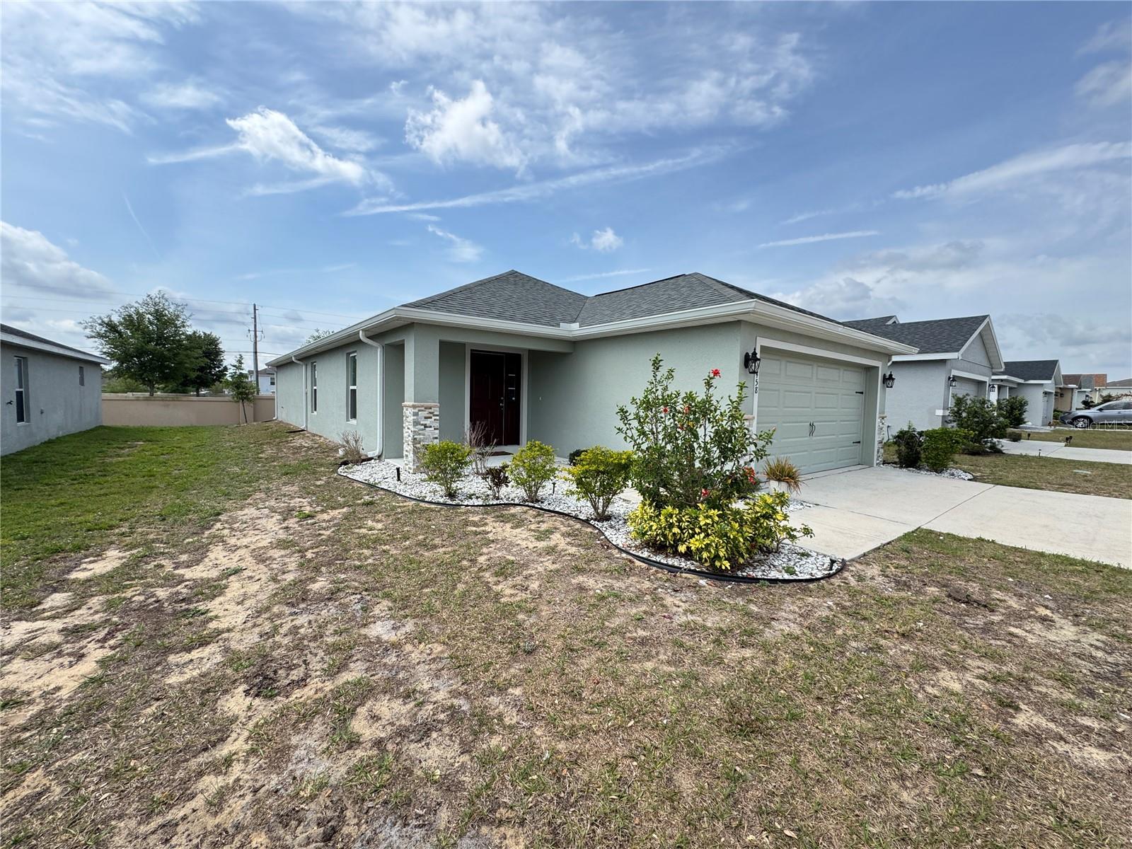 Image 4 of 28 For 453 Pentas Lane