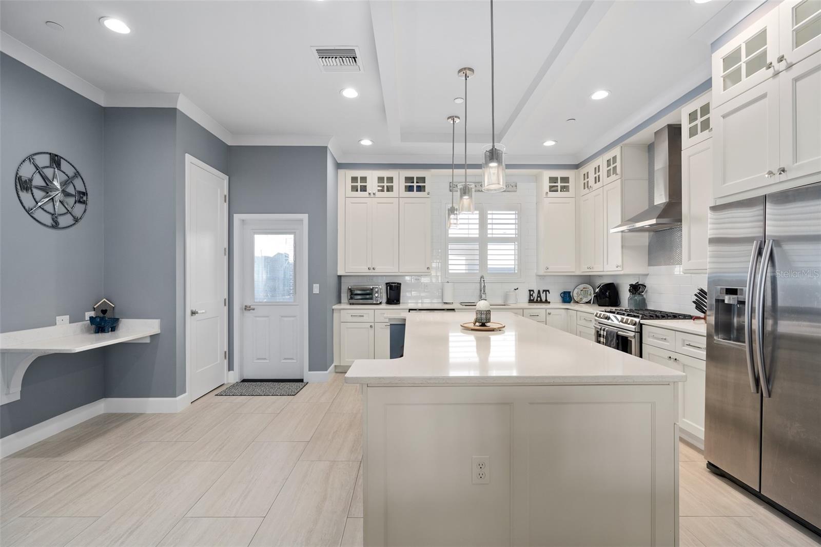 Image 8 of 23 For 129 Park Avenue