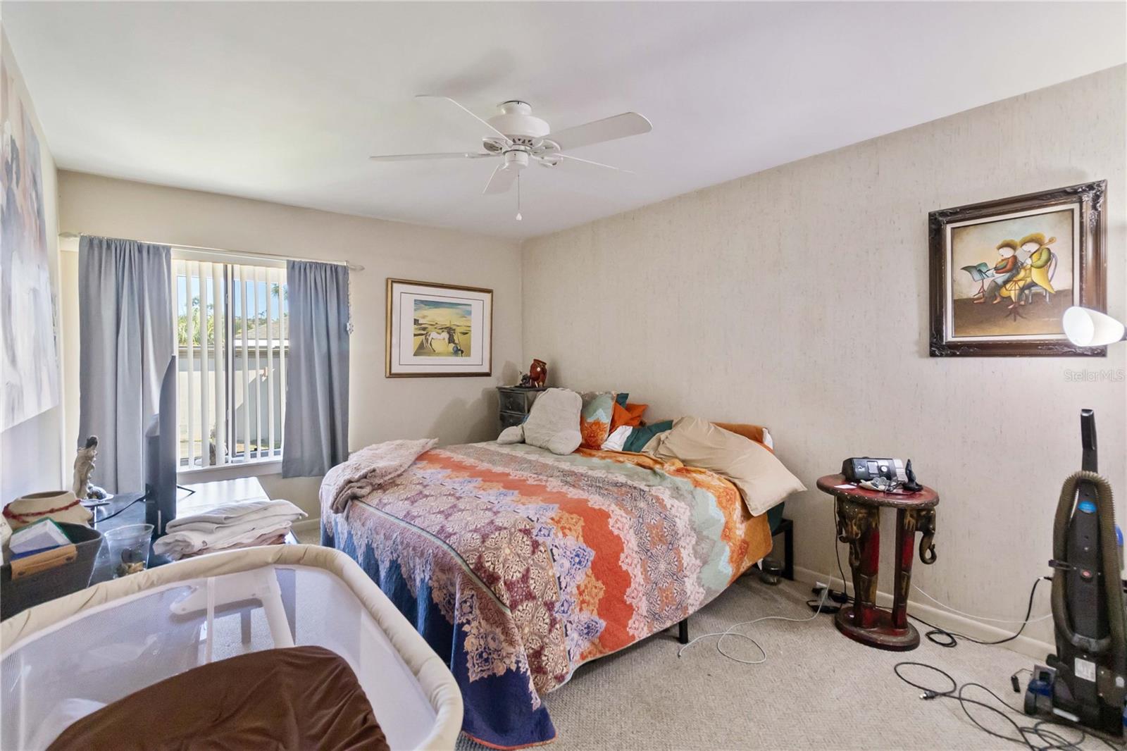 Image 16 of 21 For 440 Orienta Point Street