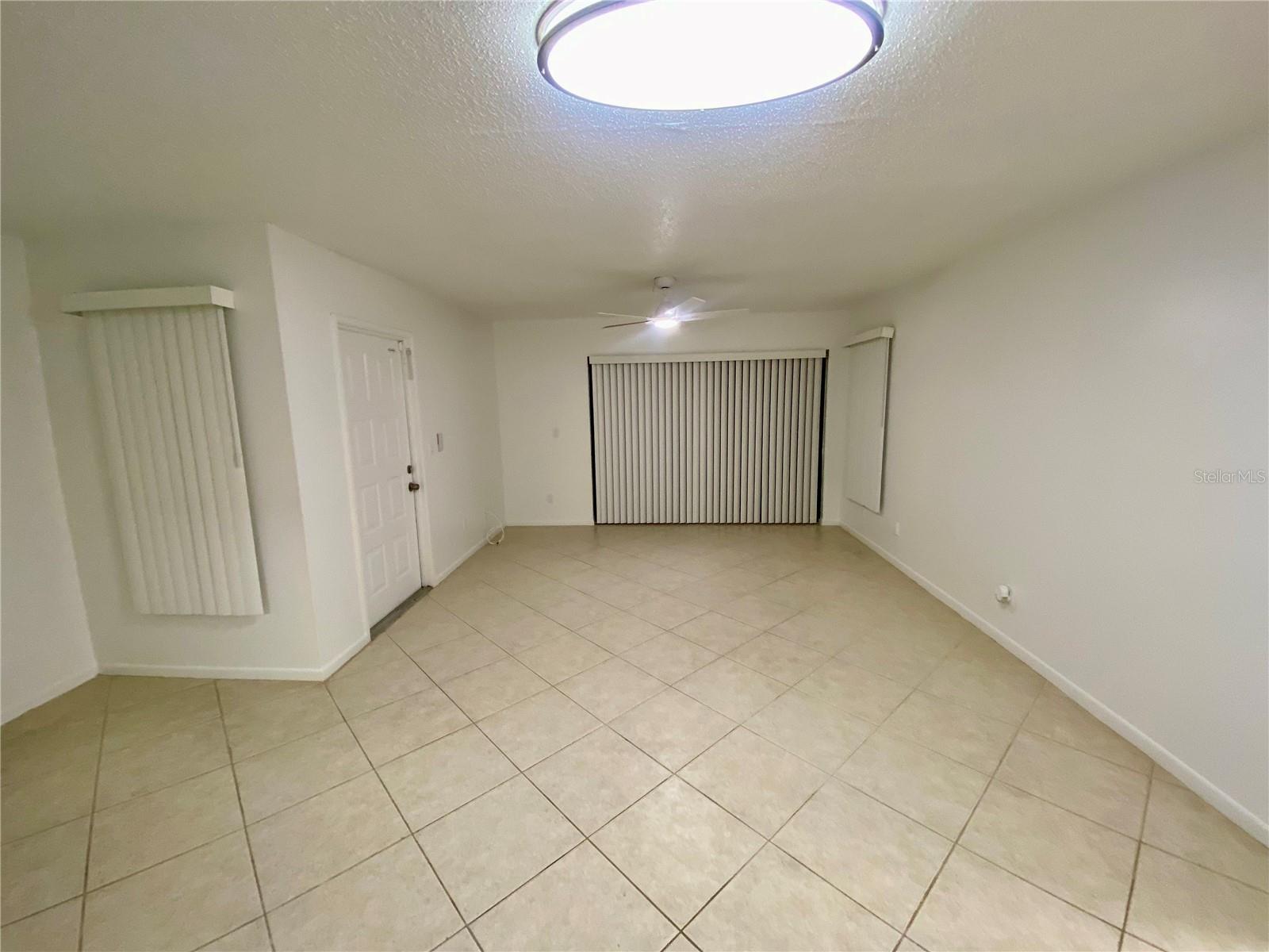 Image 6 of 25 For 954 Courtyard Lane C2
