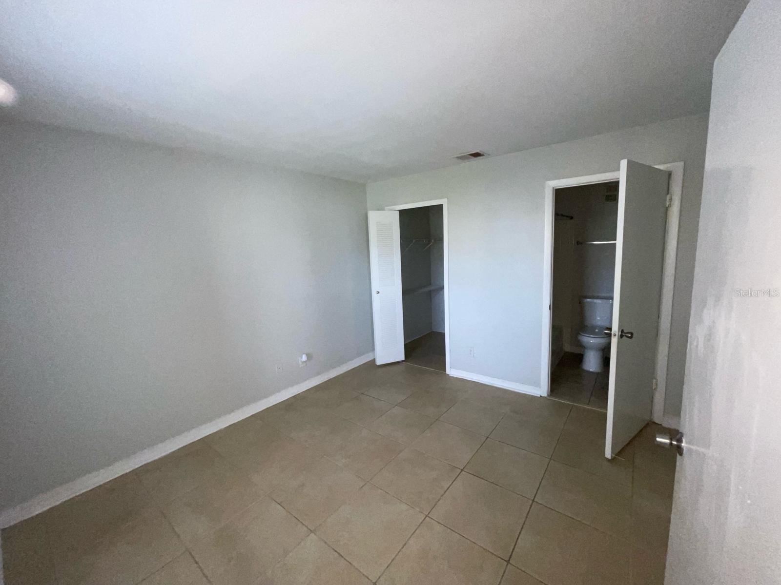 Image 13 of 22 For 4724 Walden Circle 1514