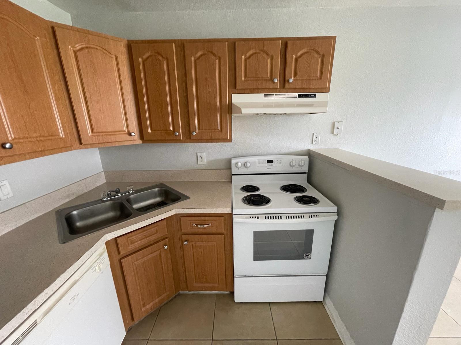 Image 4 of 22 For 4724 Walden Circle 1514