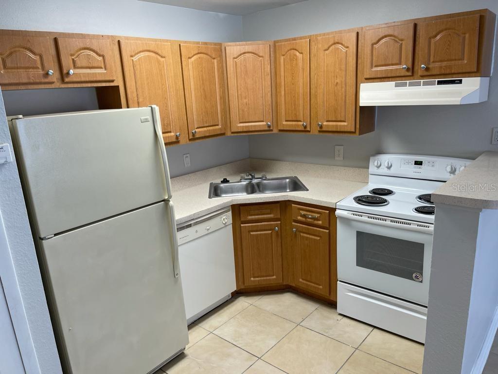 Image 6 of 22 For 4724 Walden Circle 1514