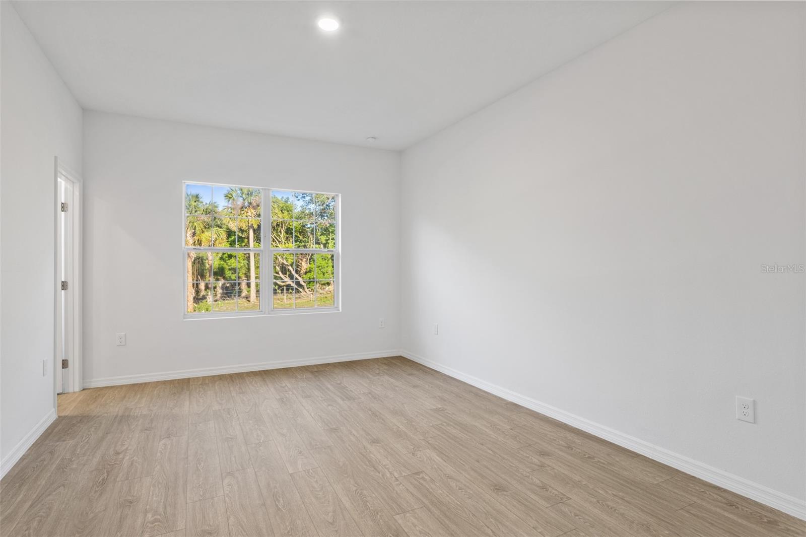 Image 22 of 37 For 108 Alta Vista Way
