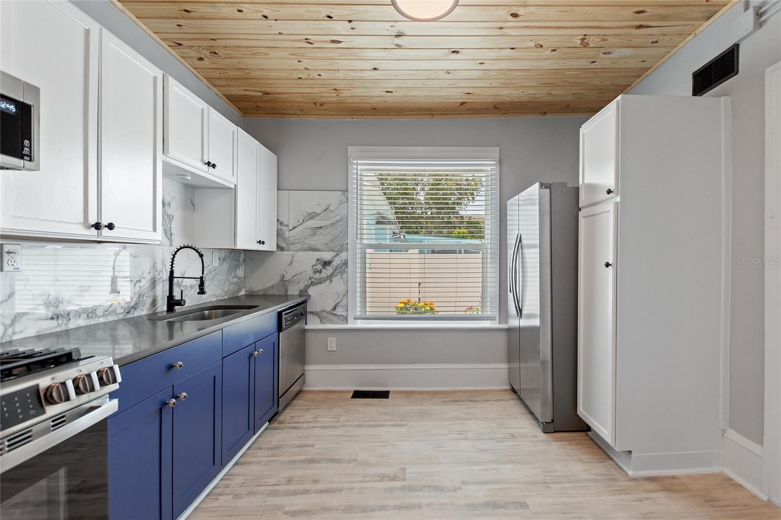 Image 12 of 27 For 7401 1st Avenue N B