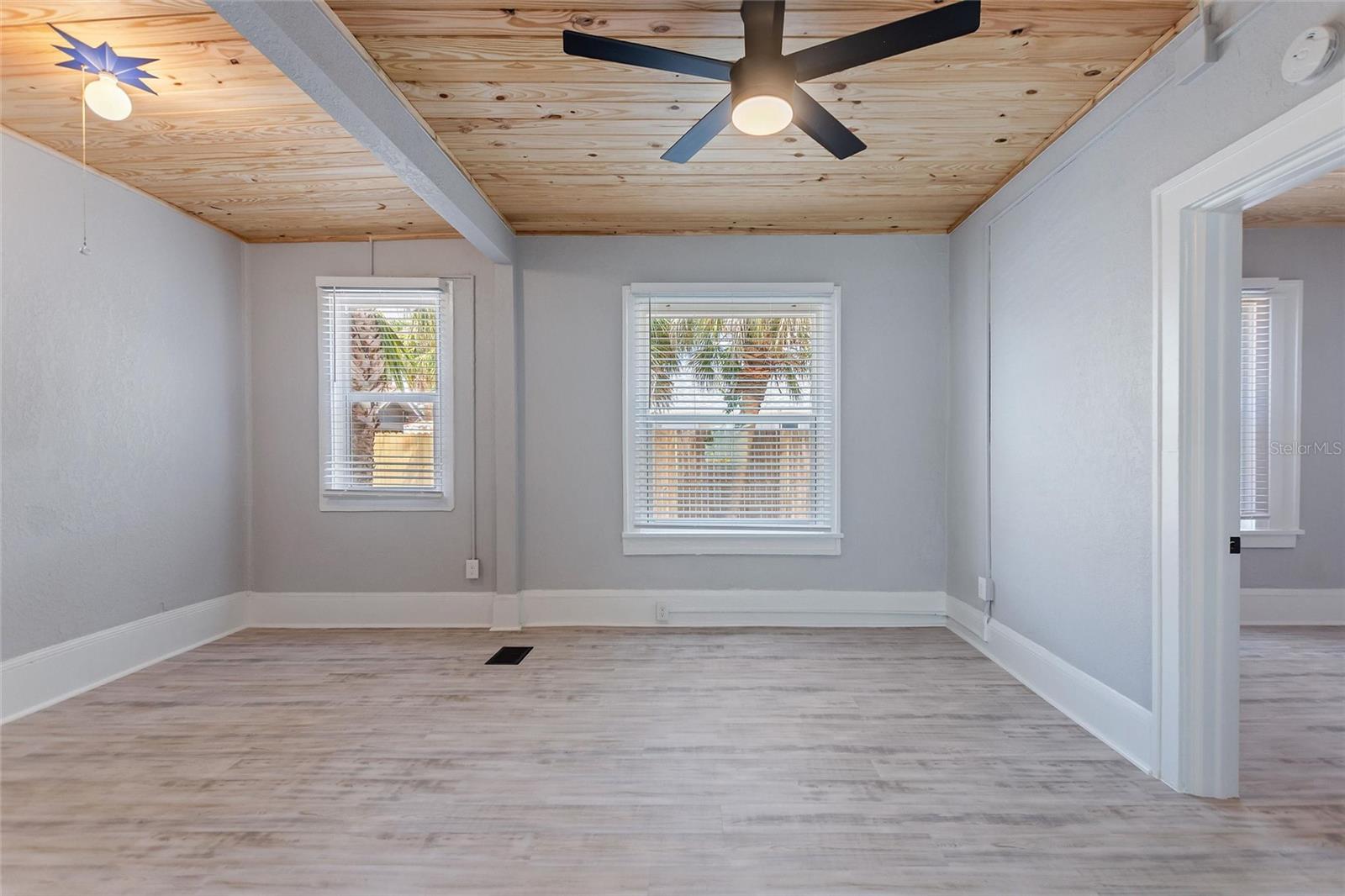 Image 13 of 27 For 7401 1st Avenue N B