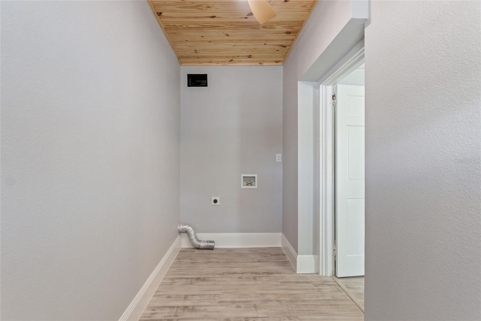 Image 7 of 27 For 7401 1st Avenue N B