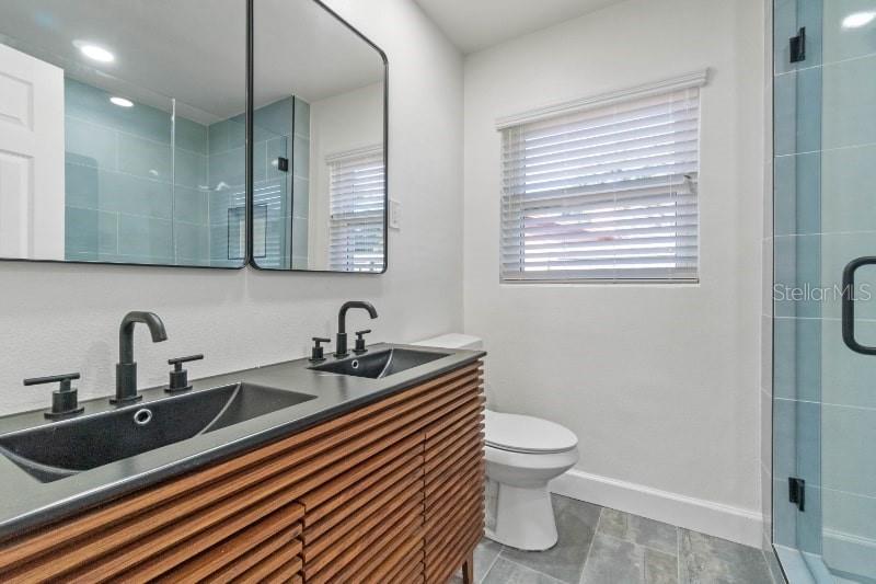 Image 14 of 27 For 3215 Albert Street
