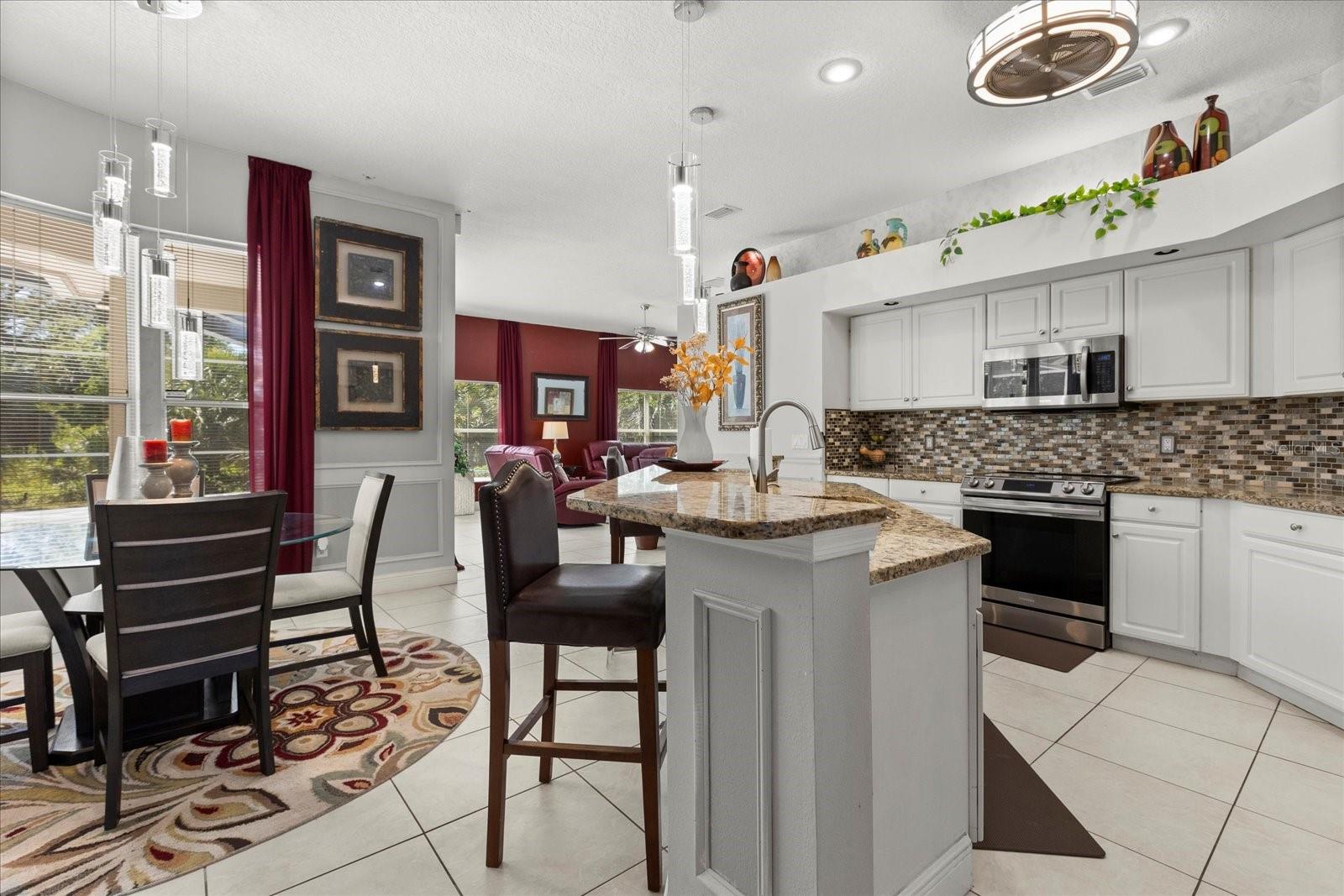Image 10 of 38 For 14378 Stamford Circle
