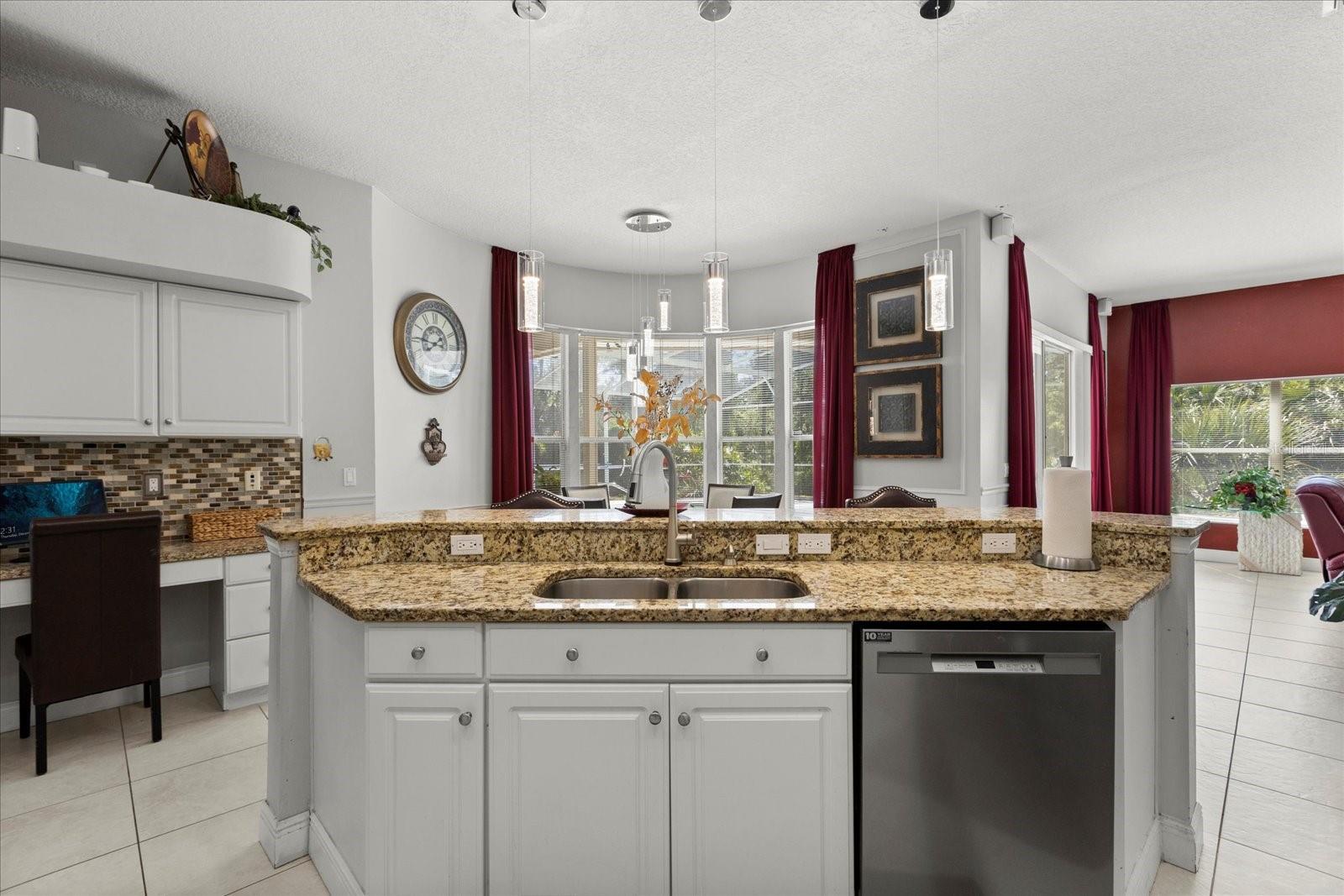 Image 14 of 38 For 14378 Stamford Circle