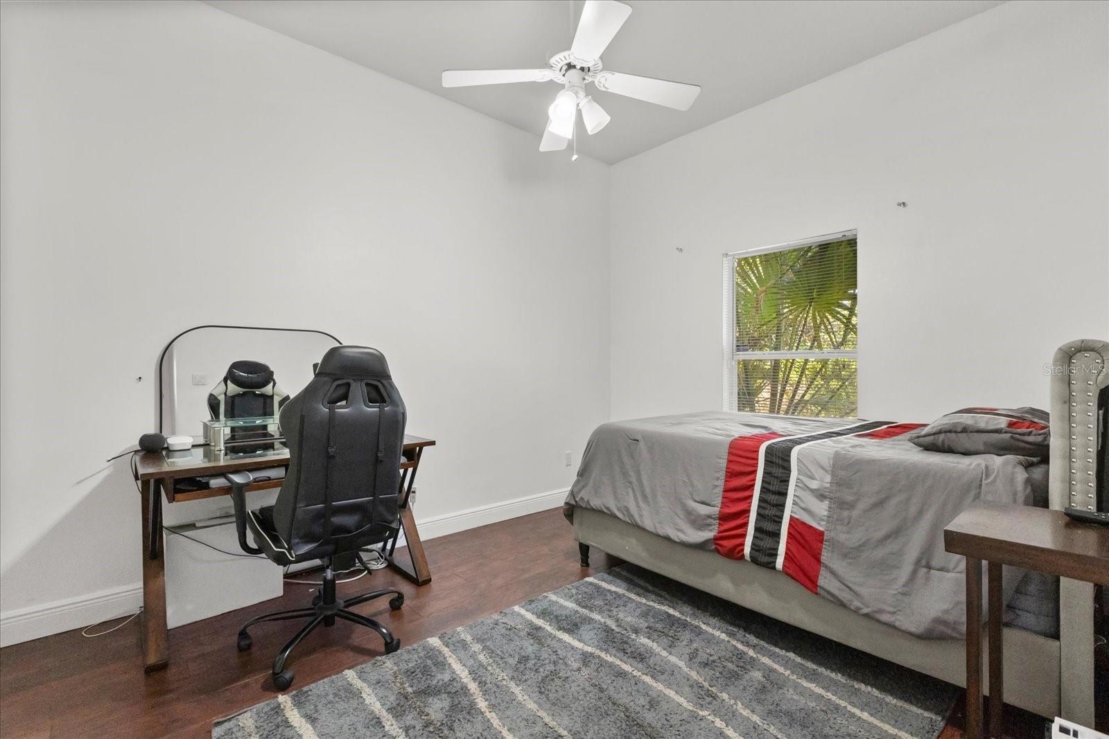 Image 20 of 38 For 14378 Stamford Circle