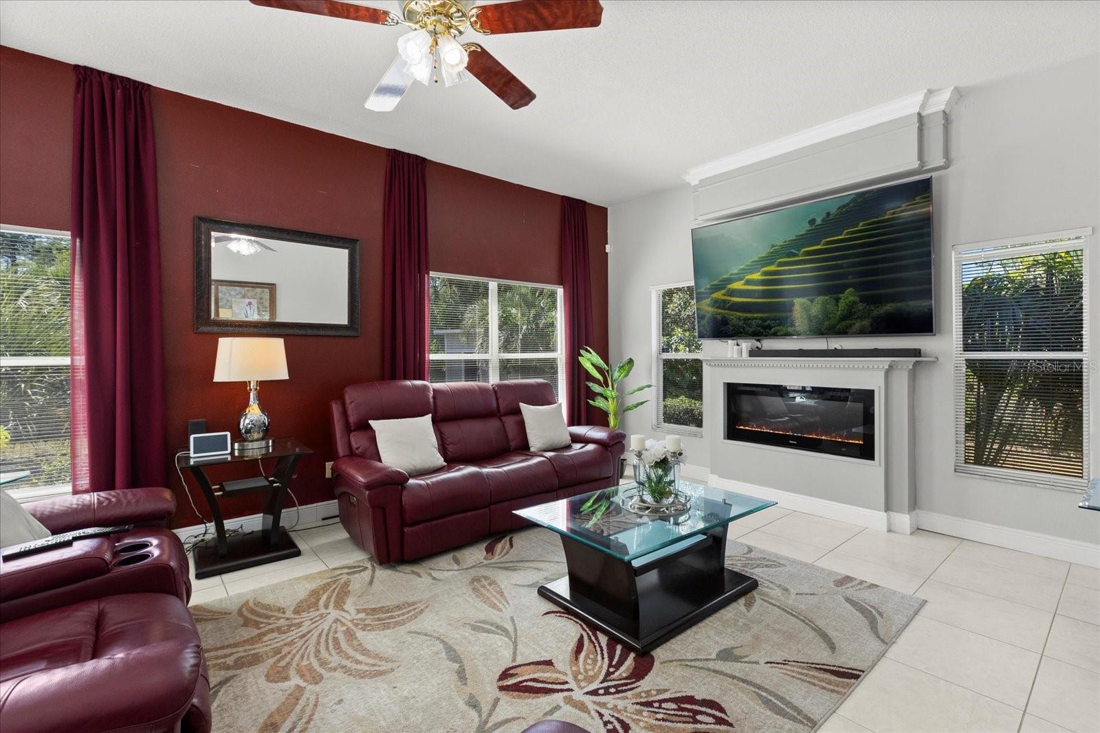 Image 3 of 38 For 14378 Stamford Circle