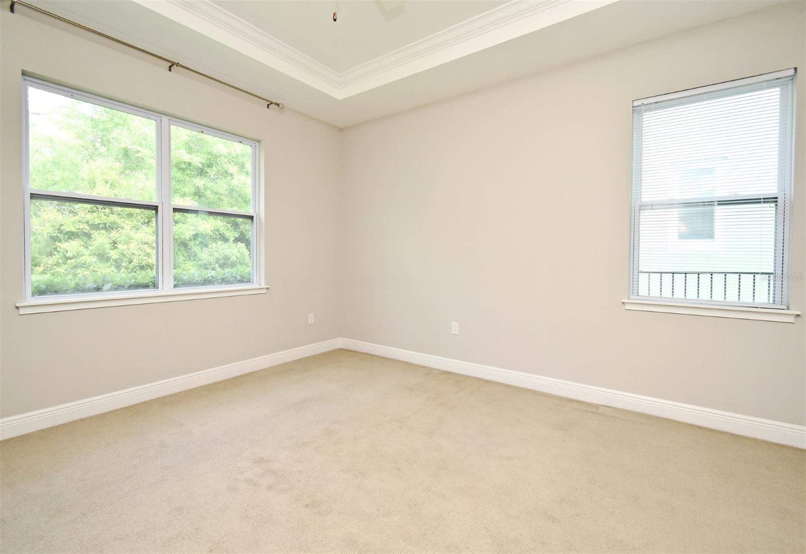Image 15 of 38 For 8742 Peachtree Park Ct