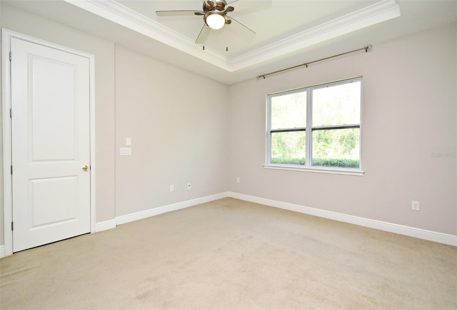 Image 16 of 38 For 8742 Peachtree Park Ct