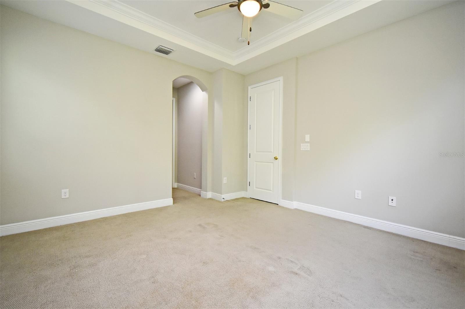 Image 17 of 38 For 8742 Peachtree Park Ct