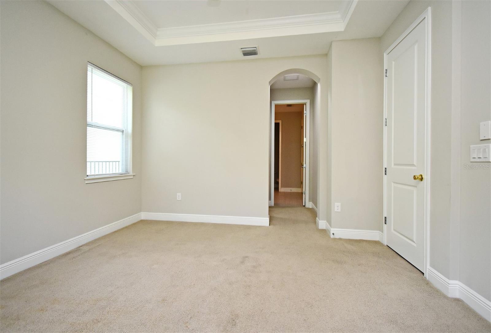 Image 18 of 38 For 8742 Peachtree Park Ct