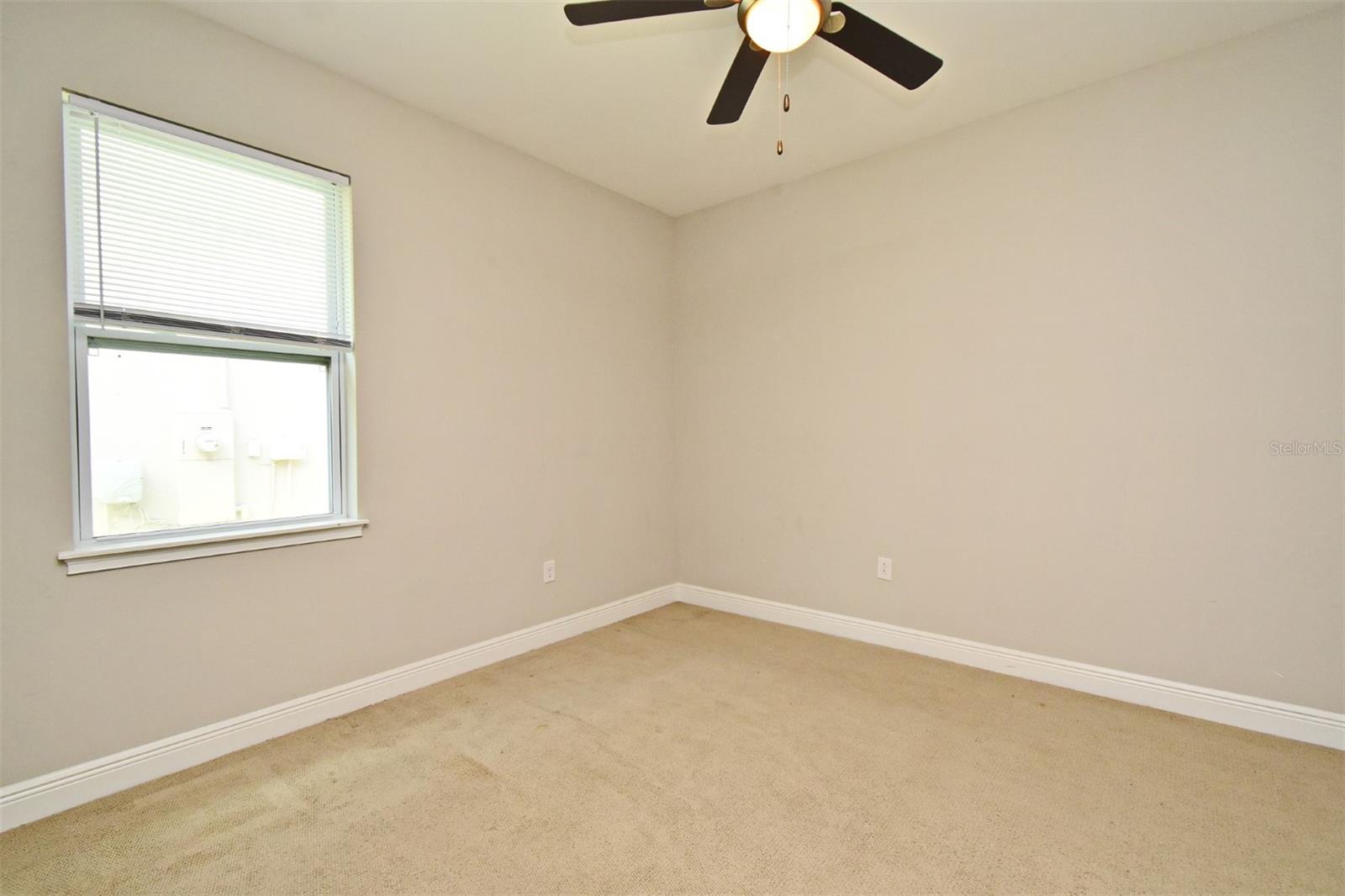 Image 26 of 38 For 8742 Peachtree Park Ct