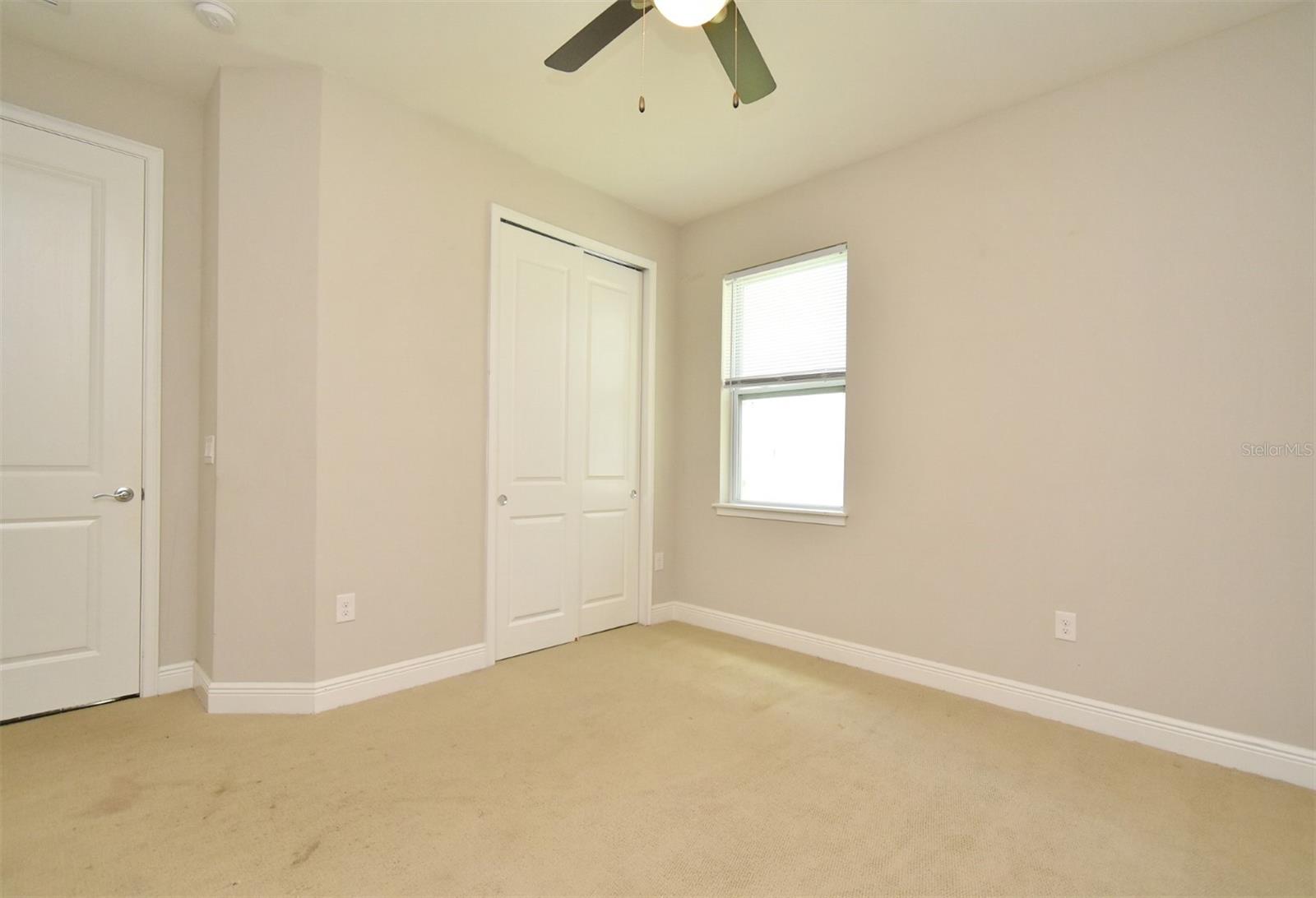 Image 27 of 38 For 8742 Peachtree Park Ct