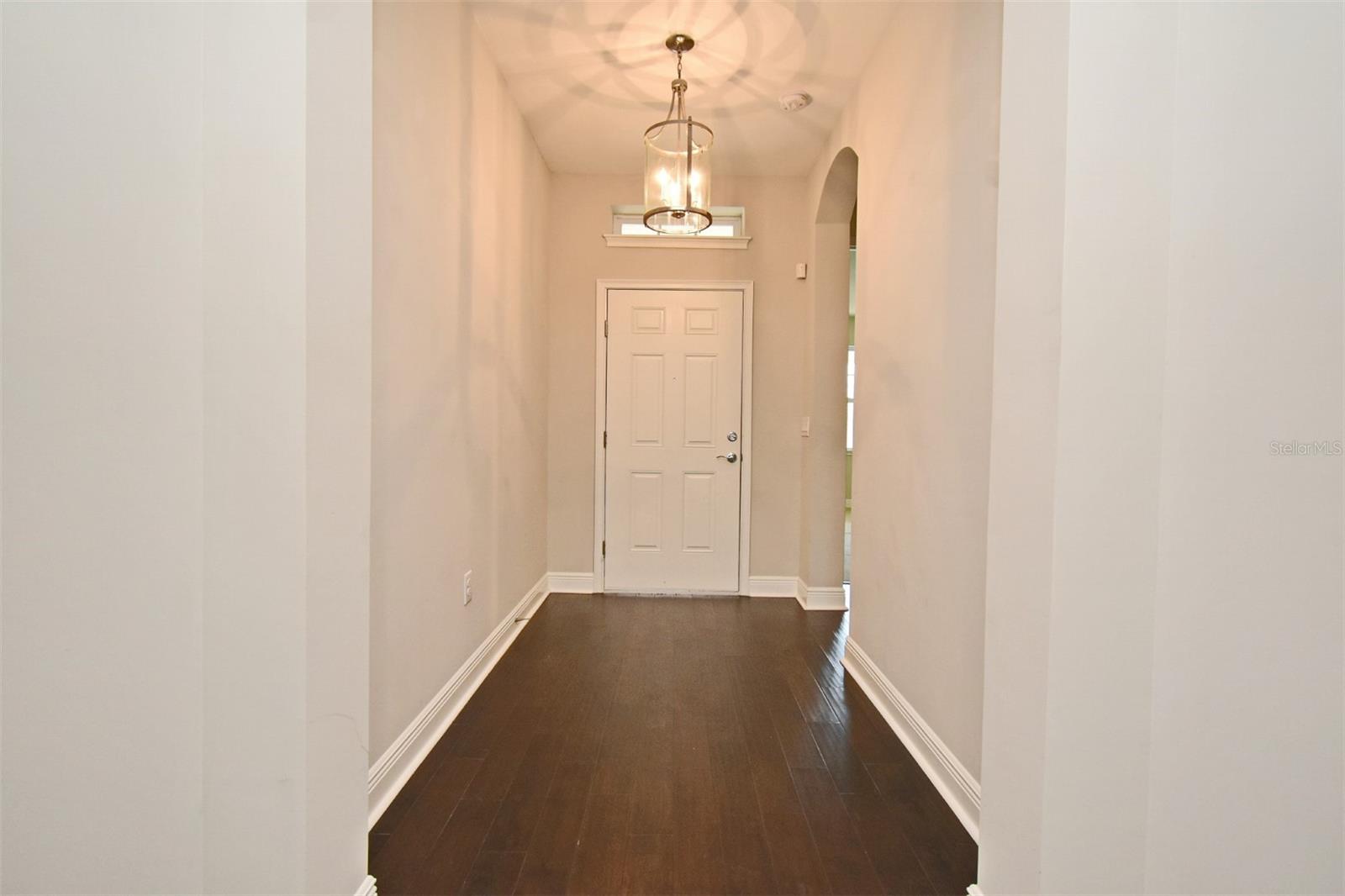 Image 3 of 38 For 8742 Peachtree Park Ct