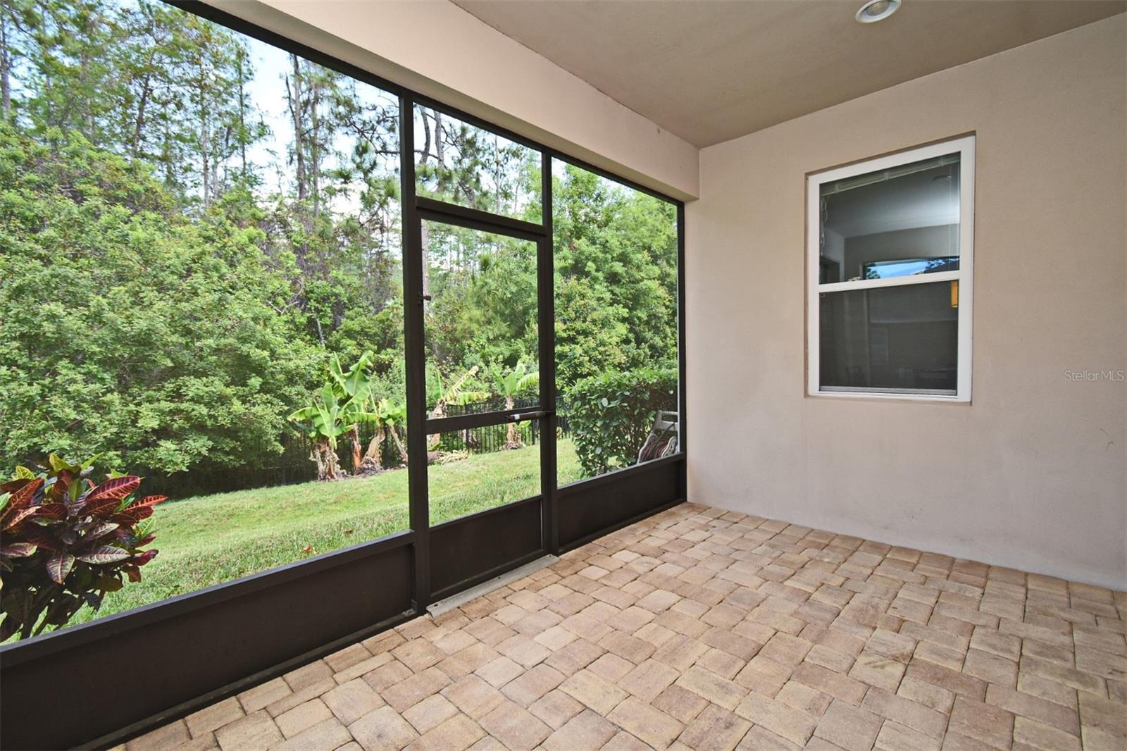 Image 31 of 38 For 8742 Peachtree Park Ct