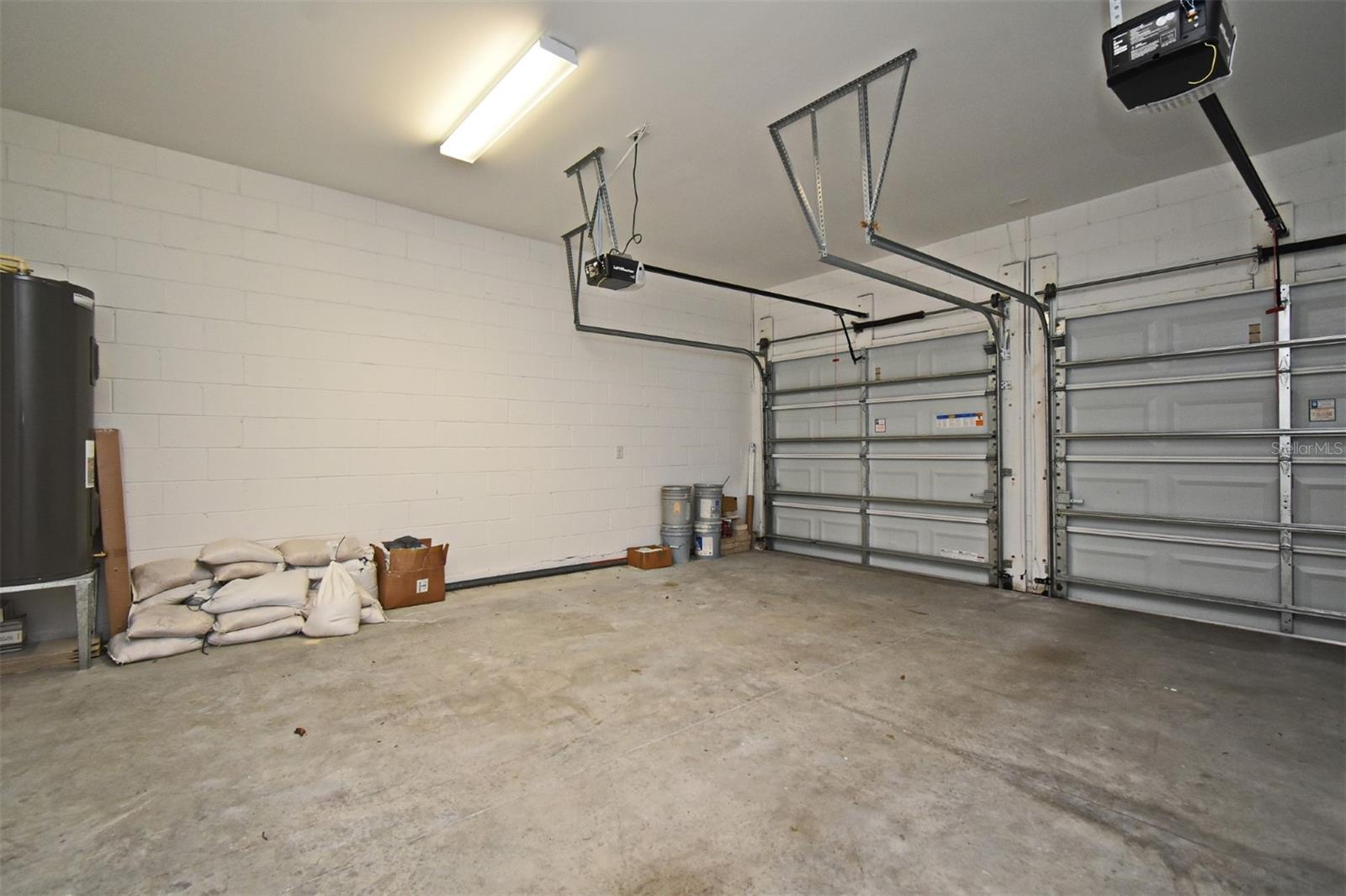 Image 37 of 38 For 8742 Peachtree Park Ct