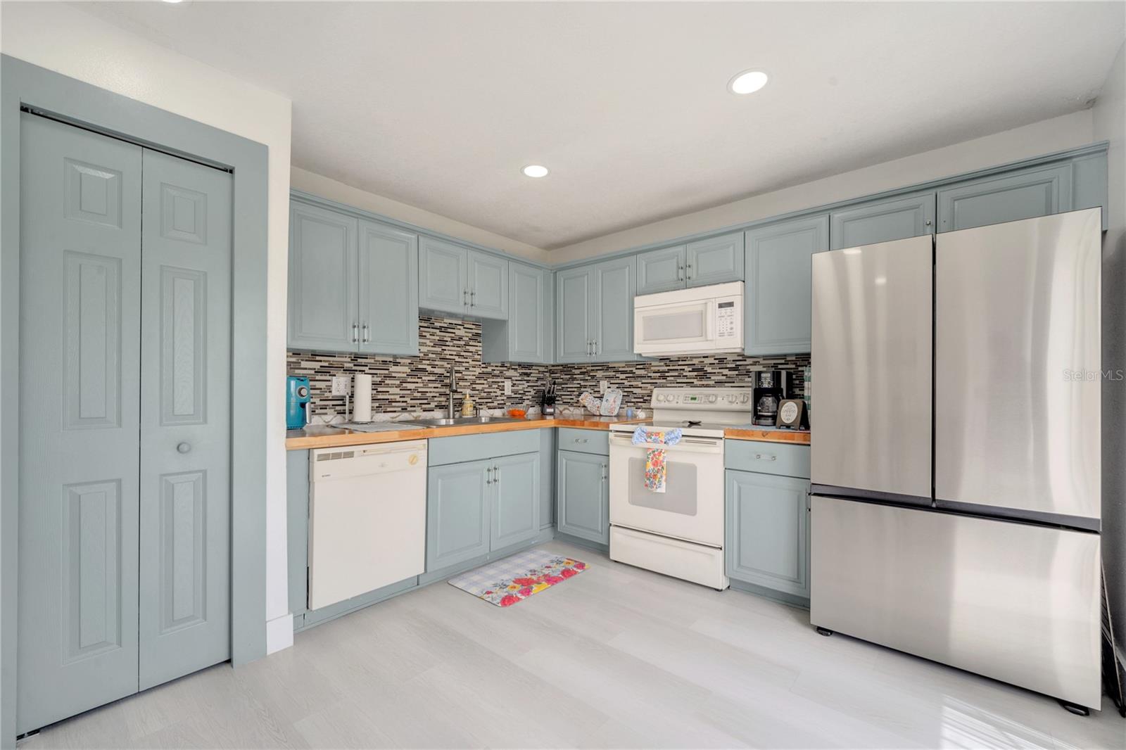 Image 30 of 47 For 5118 Luna Negra Drive