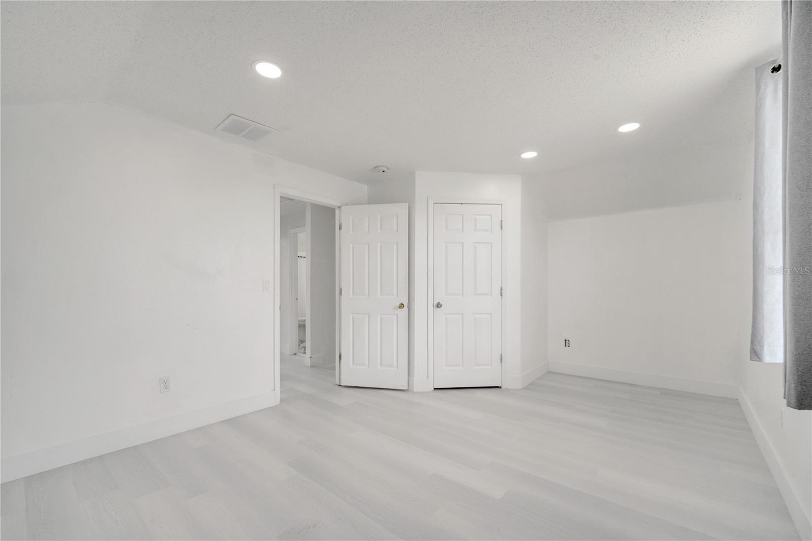 Image 41 of 47 For 5118 Luna Negra Drive