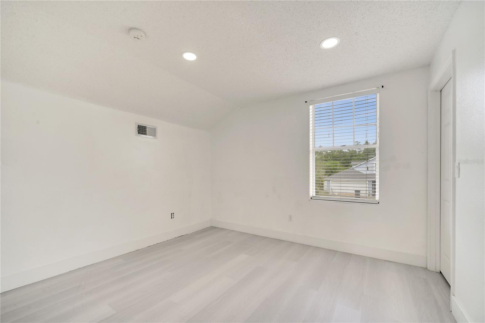 Image 46 of 47 For 5118 Luna Negra Drive