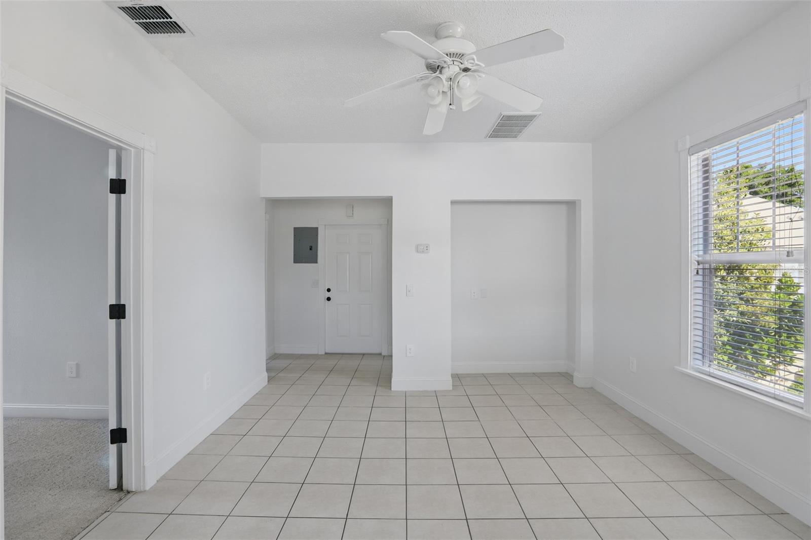 Image 4 of 15 For 315 Harwood Street Unit 2