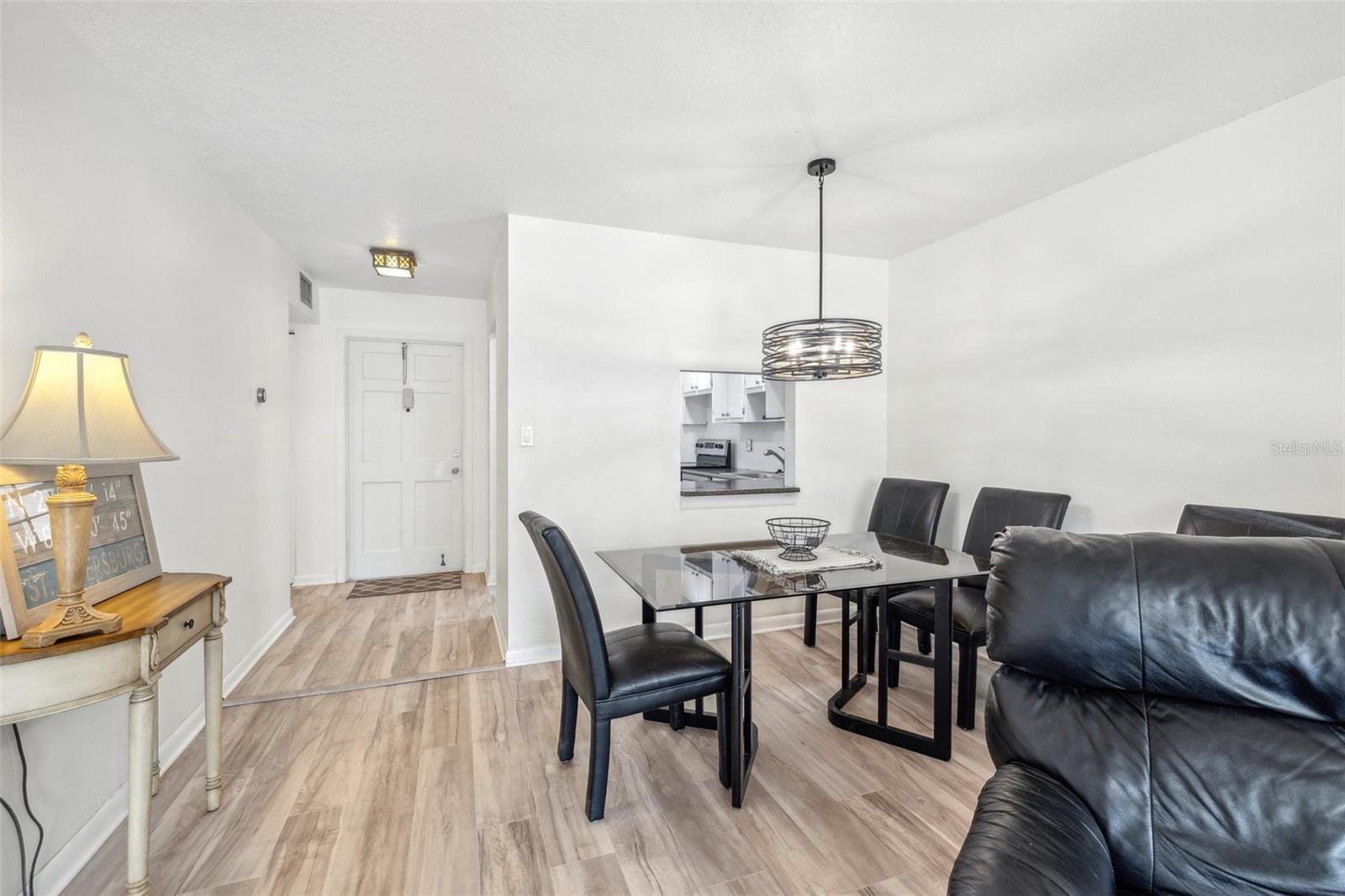 Image 13 of 34 For 6800 20th Avenue N 304
