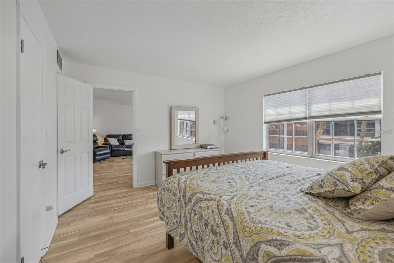 Image 23 of 34 For 6800 20th Avenue N 304