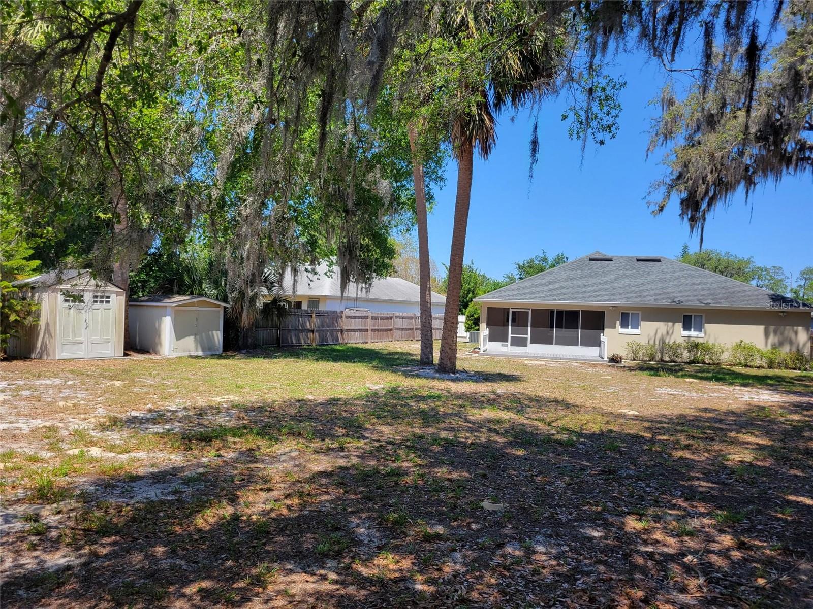 Image 18 of 21 For 266 Paradise Woods Court