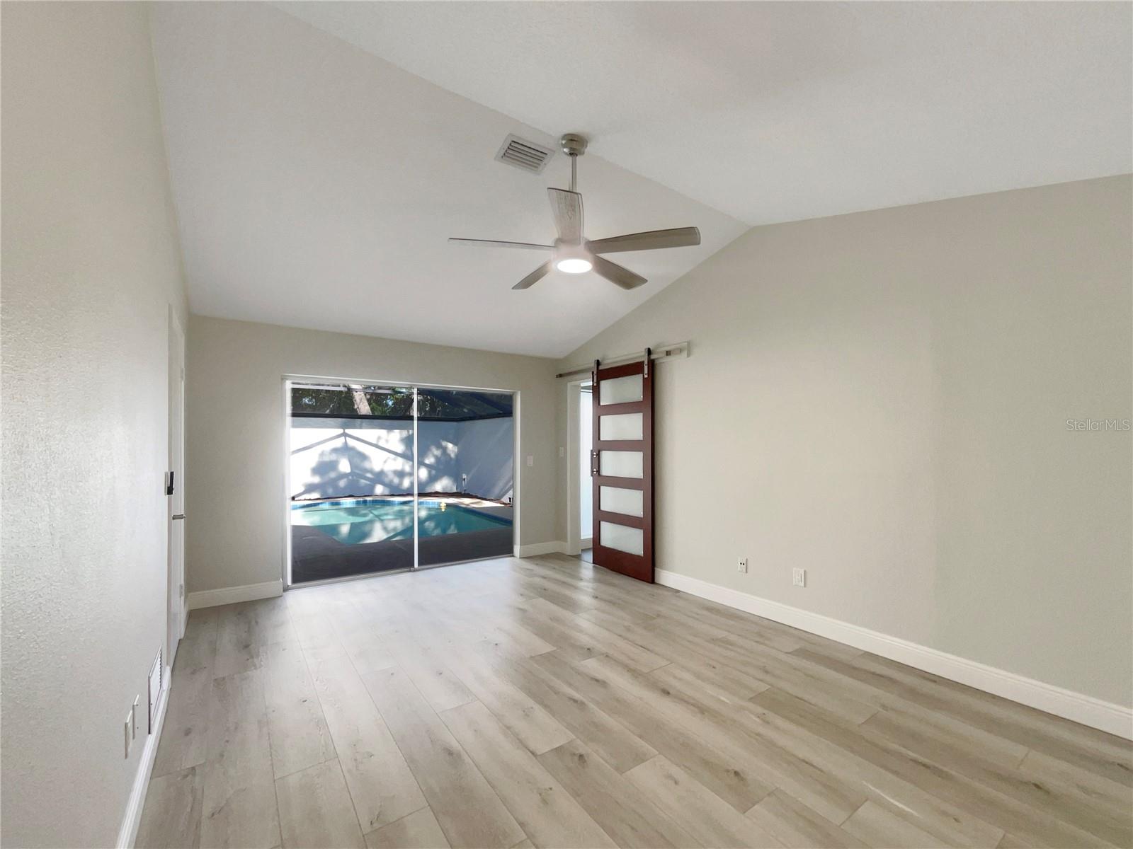 Image 19 of 23 For 5037 Bermuda Circle 10