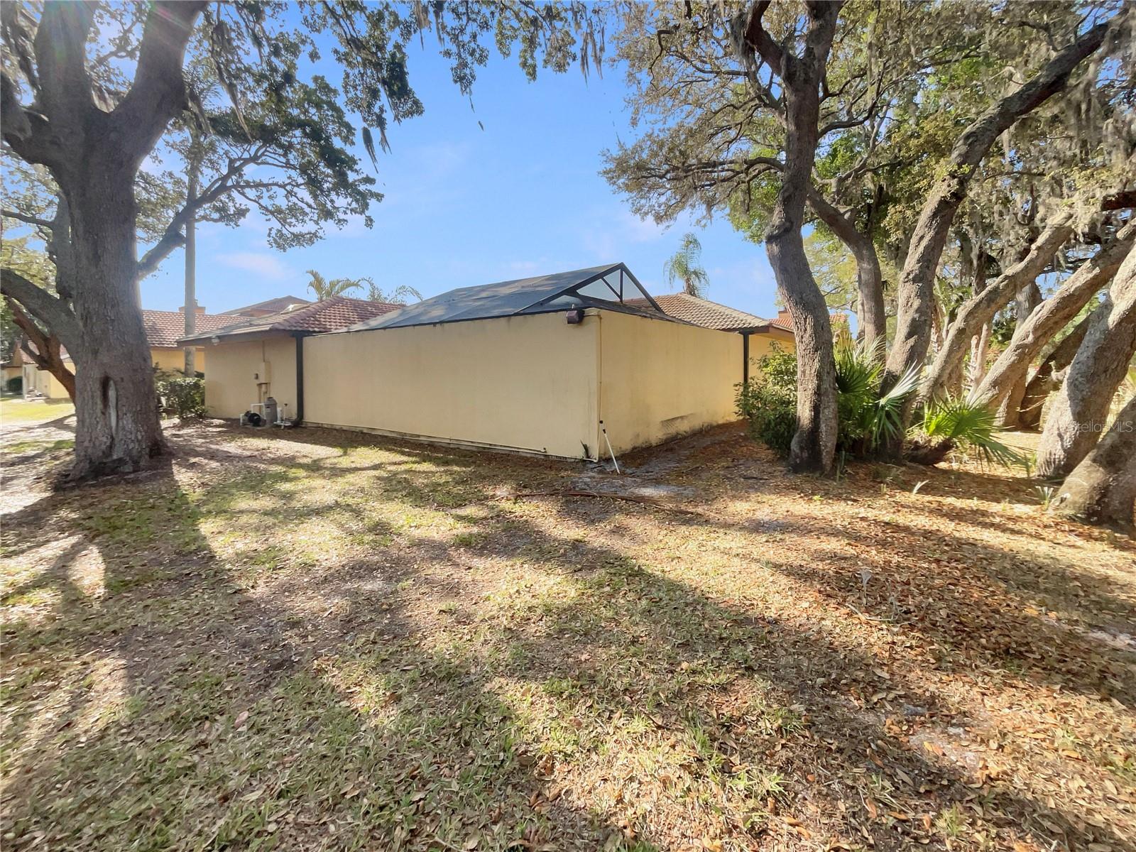 Image 8 of 23 For 5037 Bermuda Circle 10