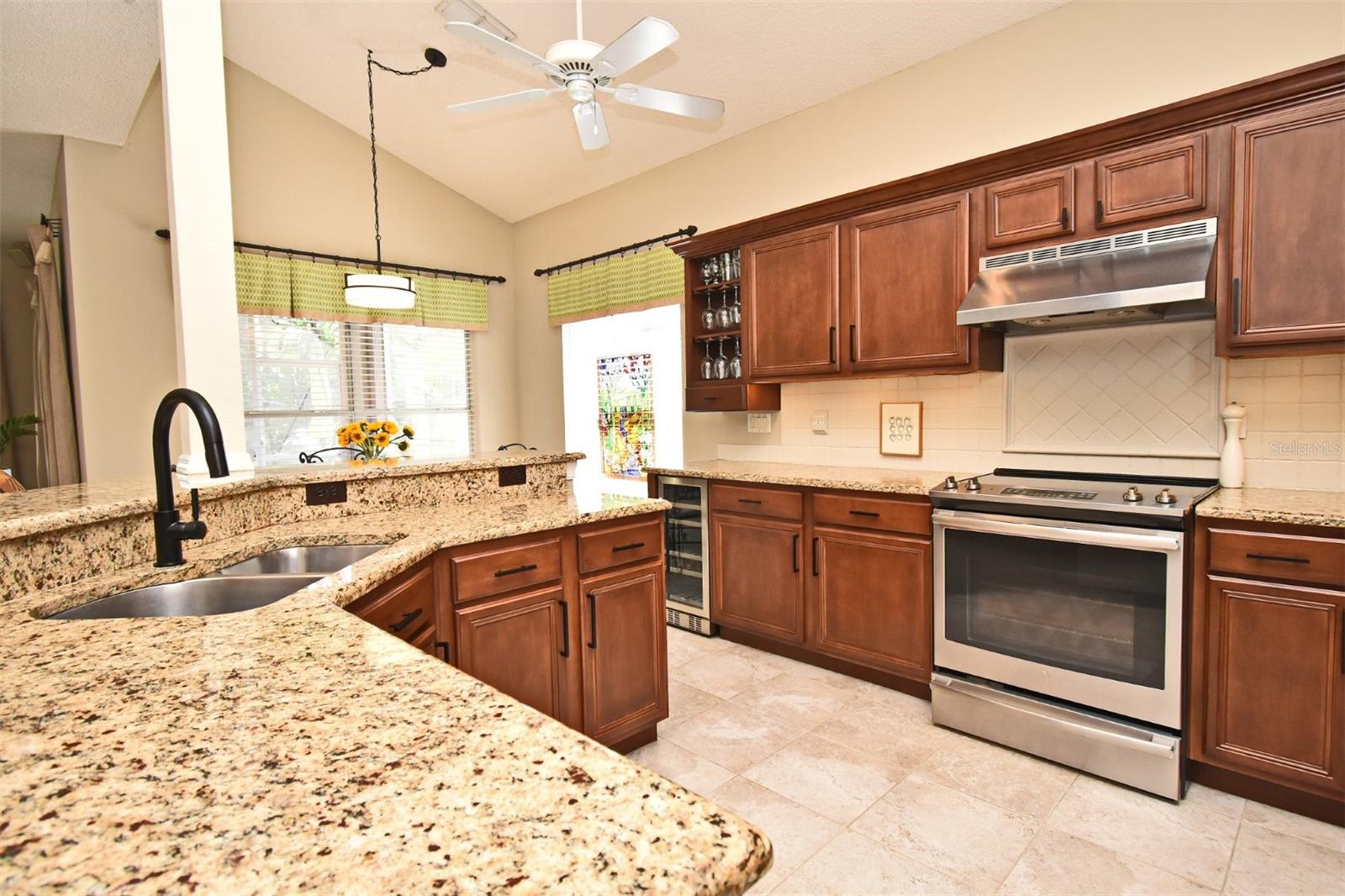 Image 13 of 63 For 9573 Southern Garden Circle