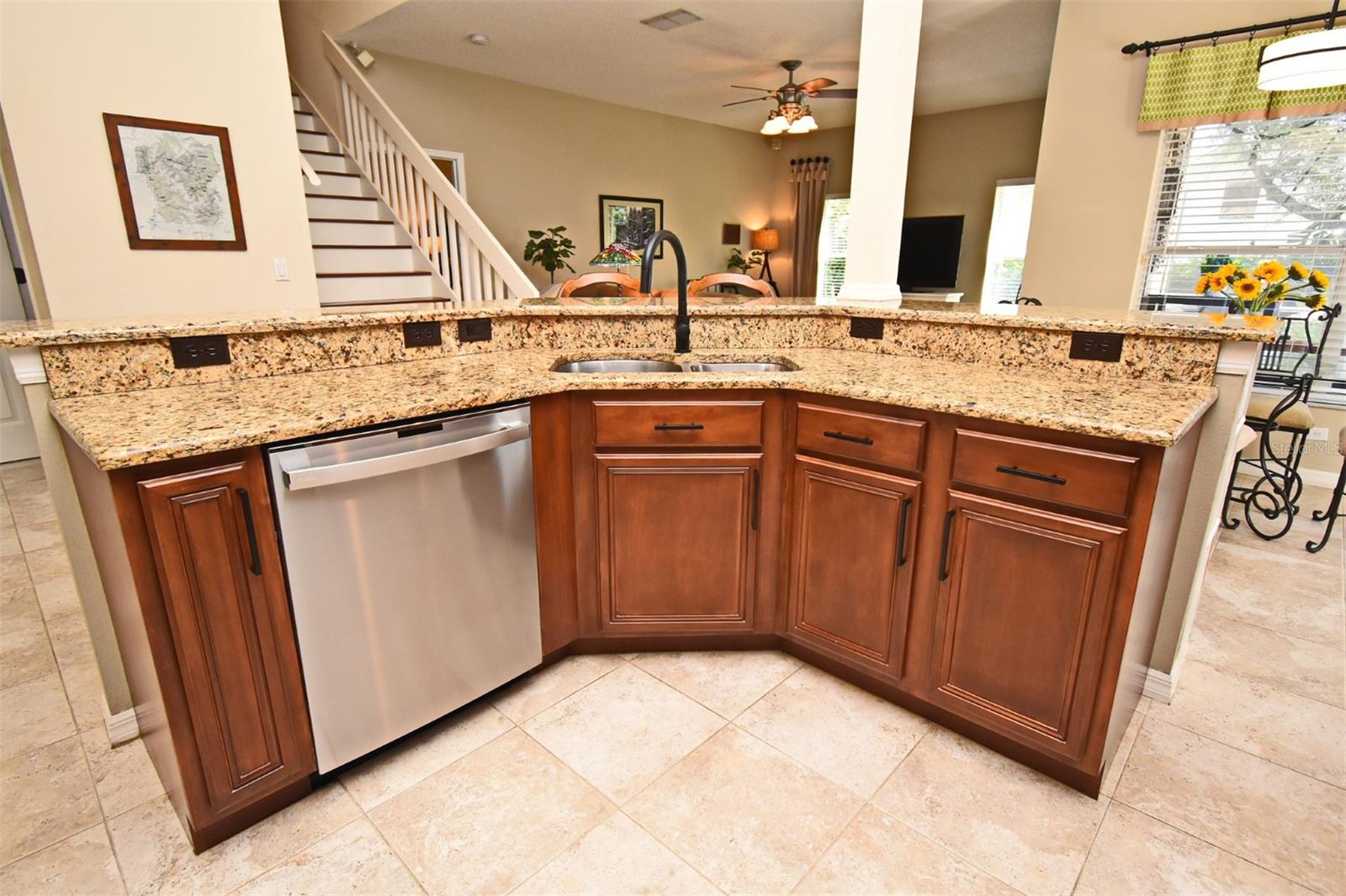 Image 14 of 63 For 9573 Southern Garden Circle