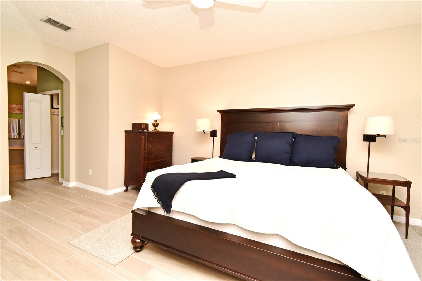 Image 33 of 63 For 9573 Southern Garden Circle