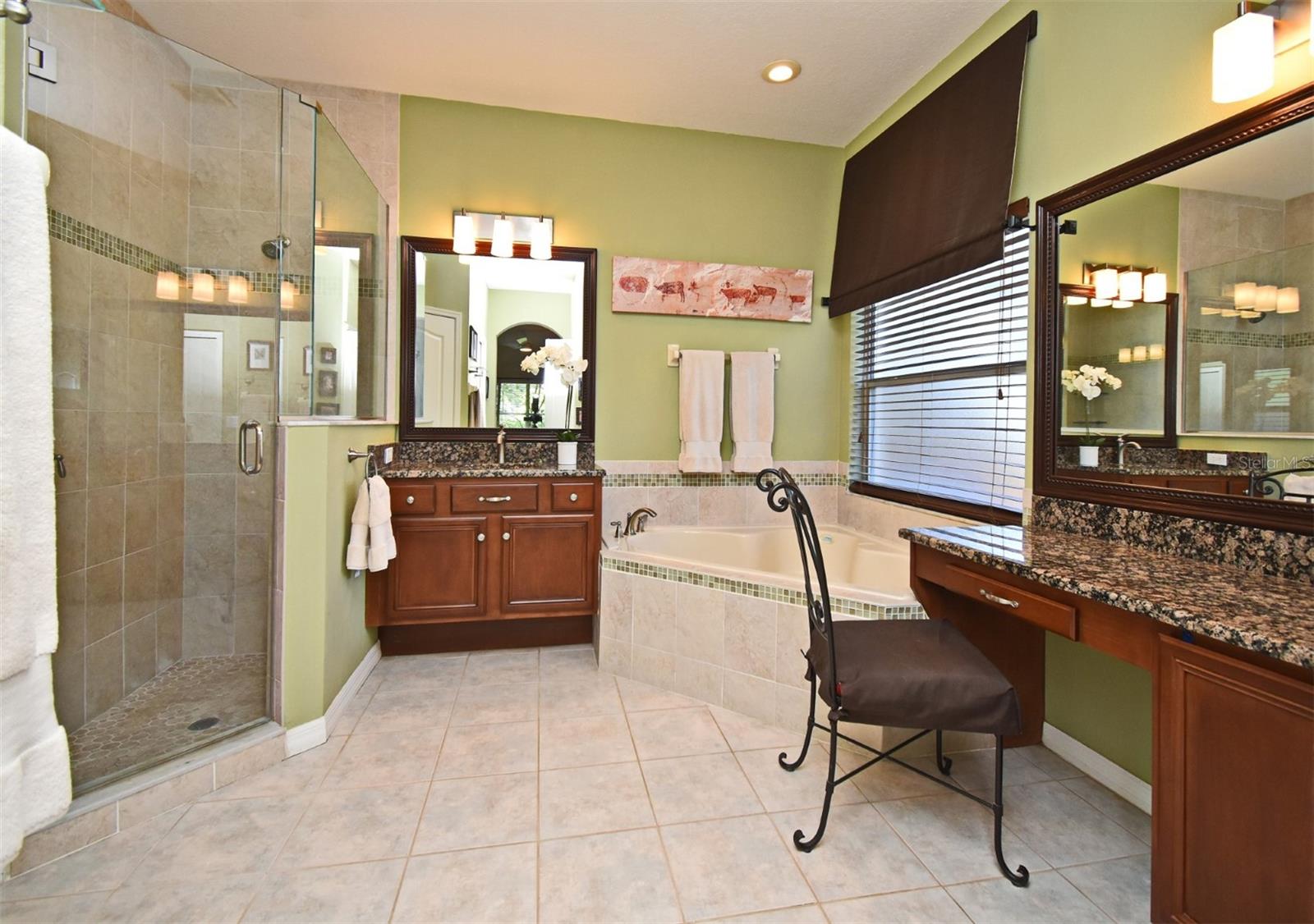 Image 38 of 63 For 9573 Southern Garden Circle