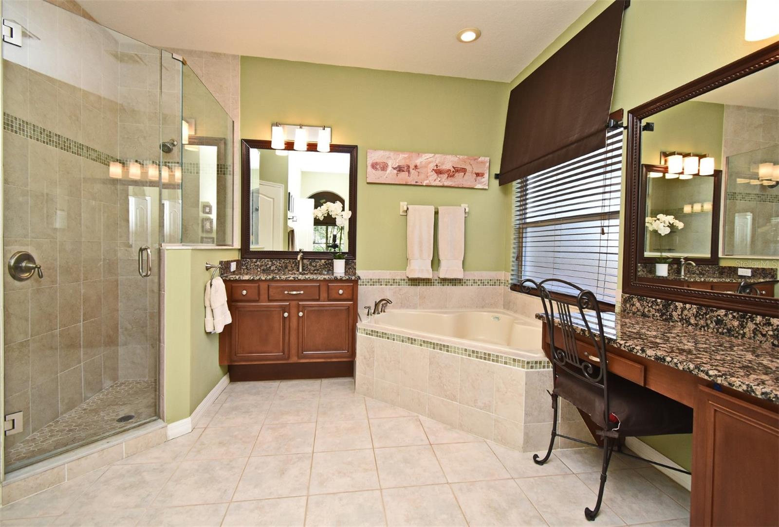 Image 39 of 63 For 9573 Southern Garden Circle