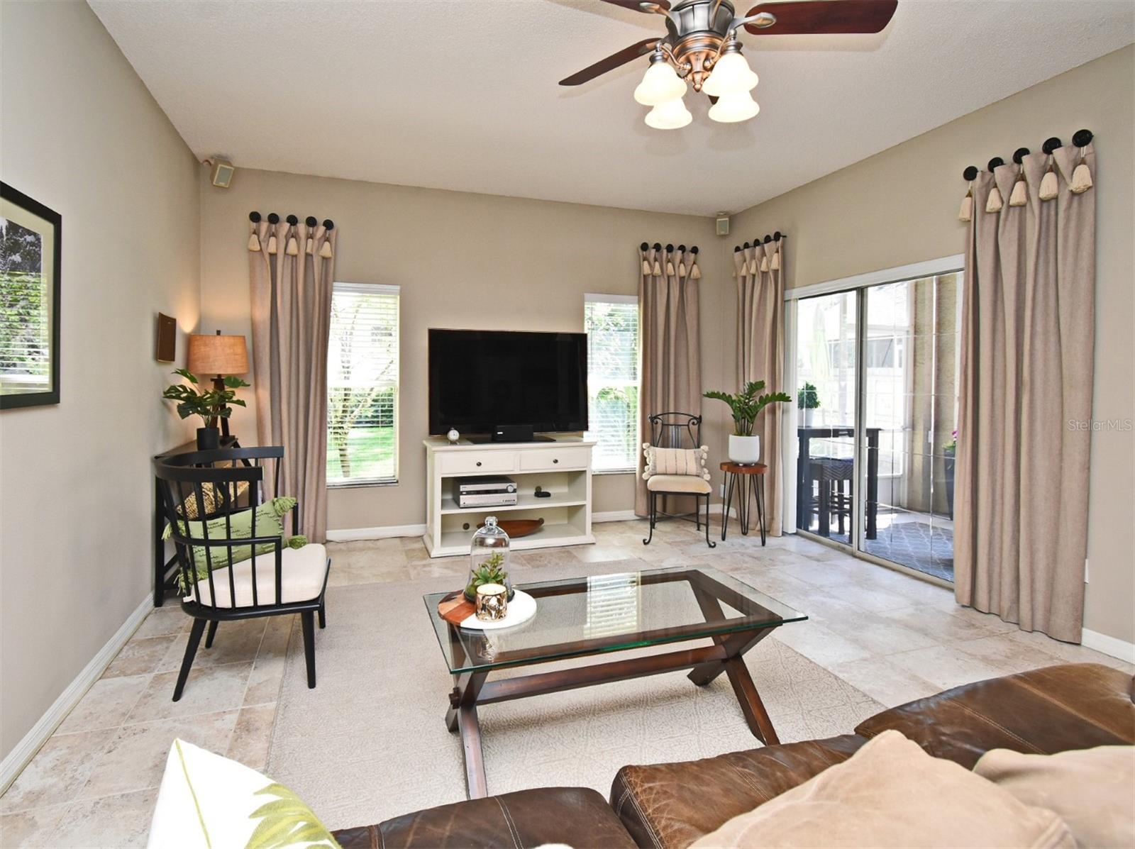 Image 9 of 63 For 9573 Southern Garden Circle