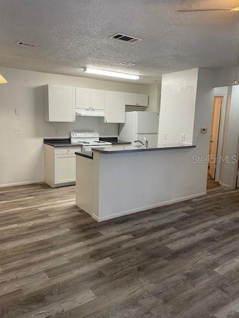 Image 4 of 16 For 627 Dory Lane 202
